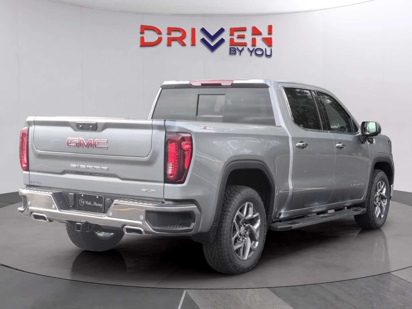 New 2026 Sterling Metallic GMC SLT image 5