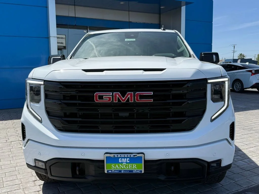 New 2026 Summit White GMC Elevation image 2