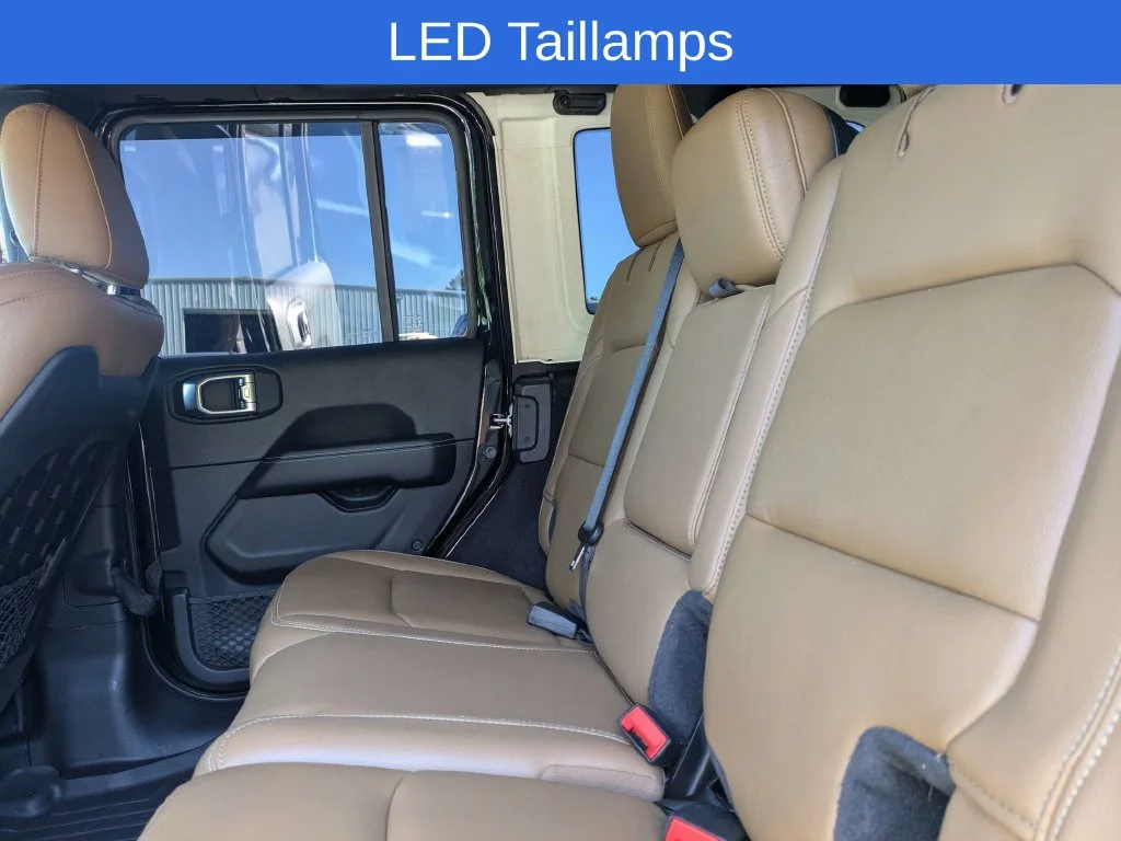 Used 2020 Black Jeep Unlimited Rubicon image 12
