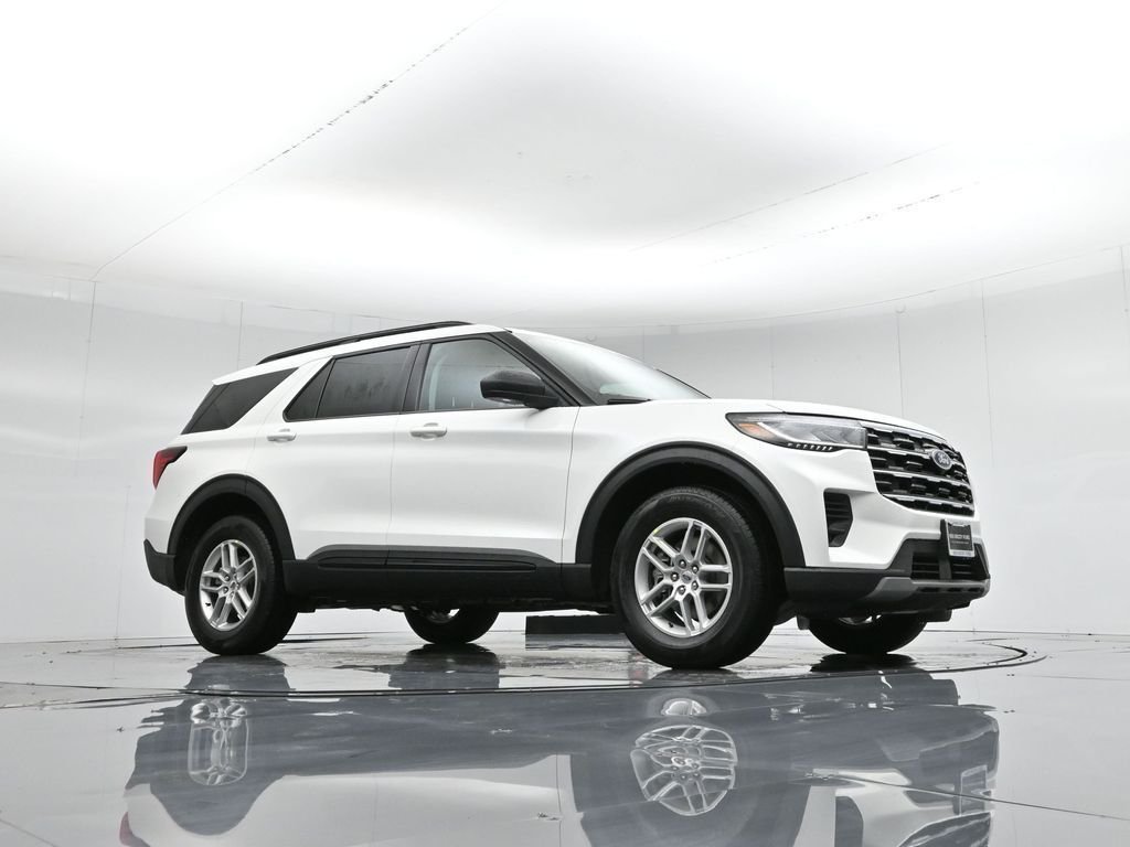 New 2026 Star White Metallic Tri-Coat Ford Active image 34
