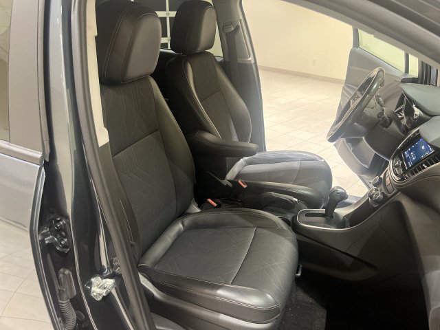 Used 2022 Gray Chevrolet LT image 22