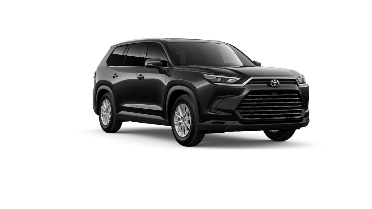 New 2026 Midnight Black Metallic Toyota XLE image 15