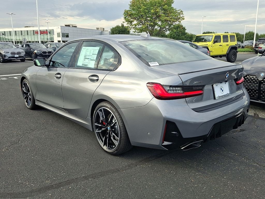 New 2026 Skyscraper Grey Metallic BMW M340i xDrive image 3