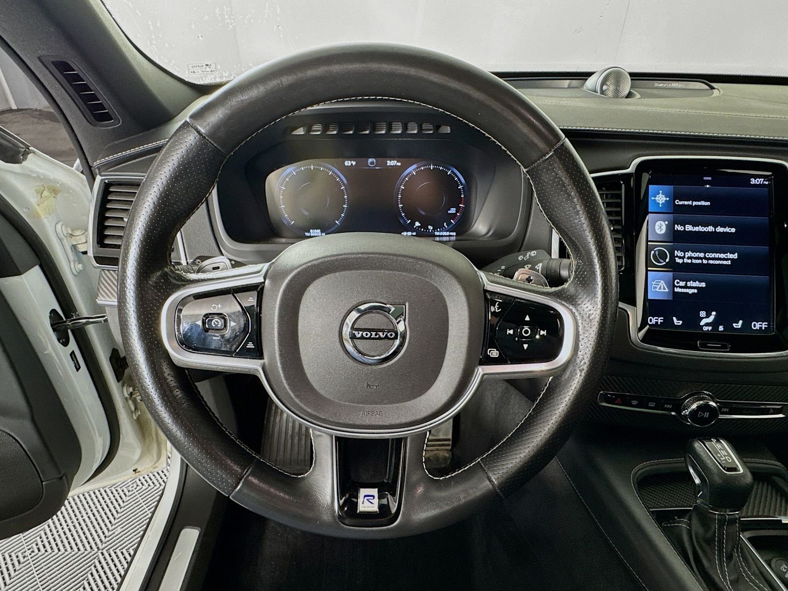 Used 2019 Crystal White Pearl Volvo T6 R-Design image 13