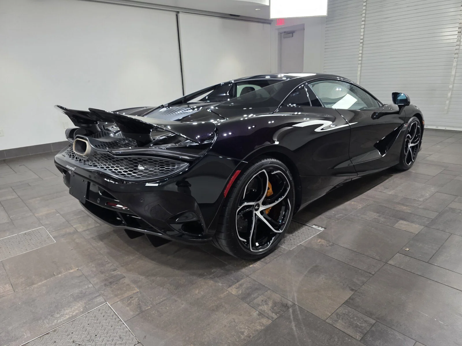New 2025 MSO Borealis Black McLaren Spider image 23