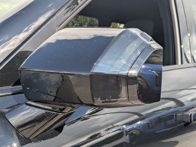New 2027 Ebony Black Kia S image 12