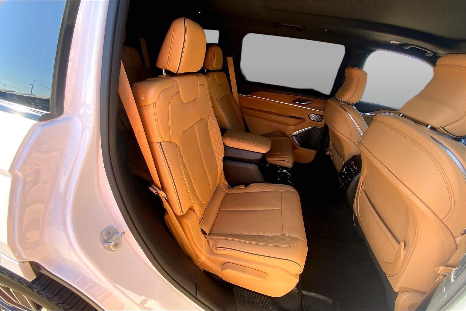 Used 2023 Bright White Clearcoat Jeep Summit Reserve image 19