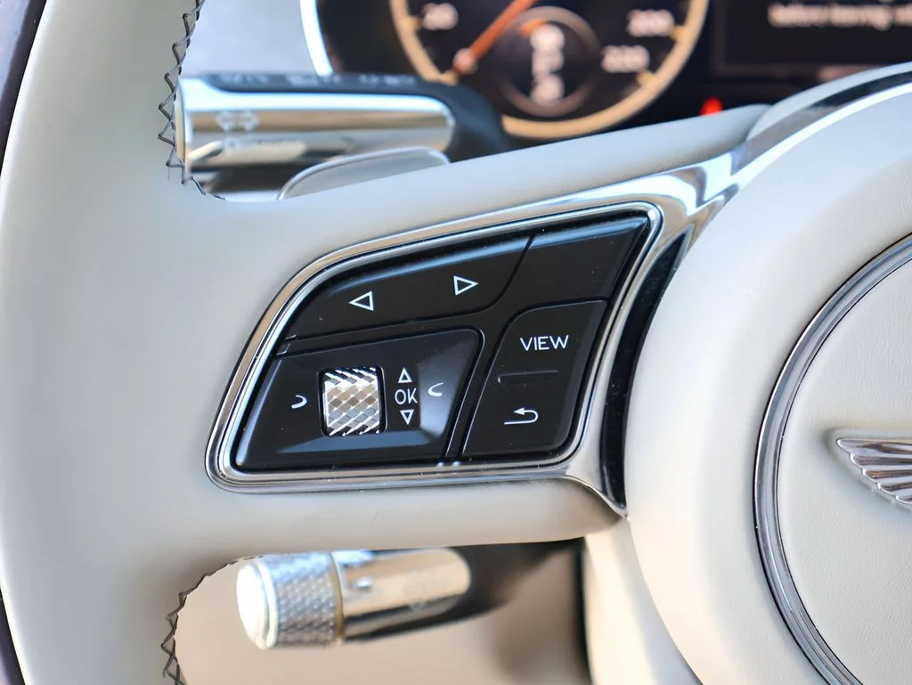 Used 2023 Gray Violet by Mulliner Bentley Azure image 36