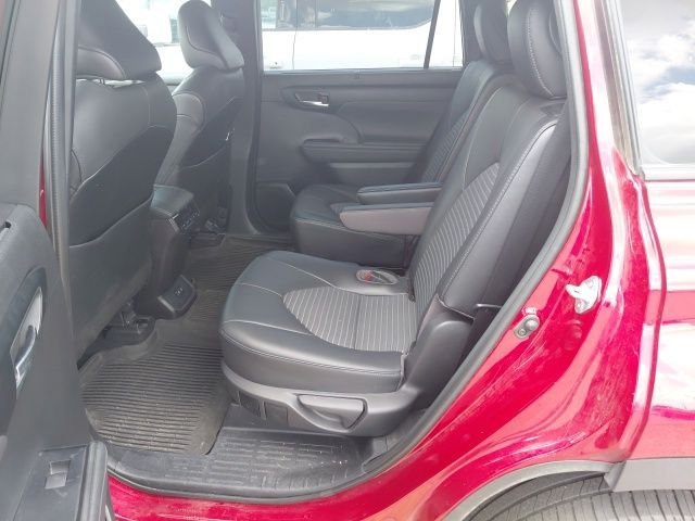 Used 2021 Red Toyota XSE image 5