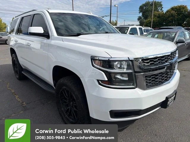 Used 2017 White Chevrolet LT image 3