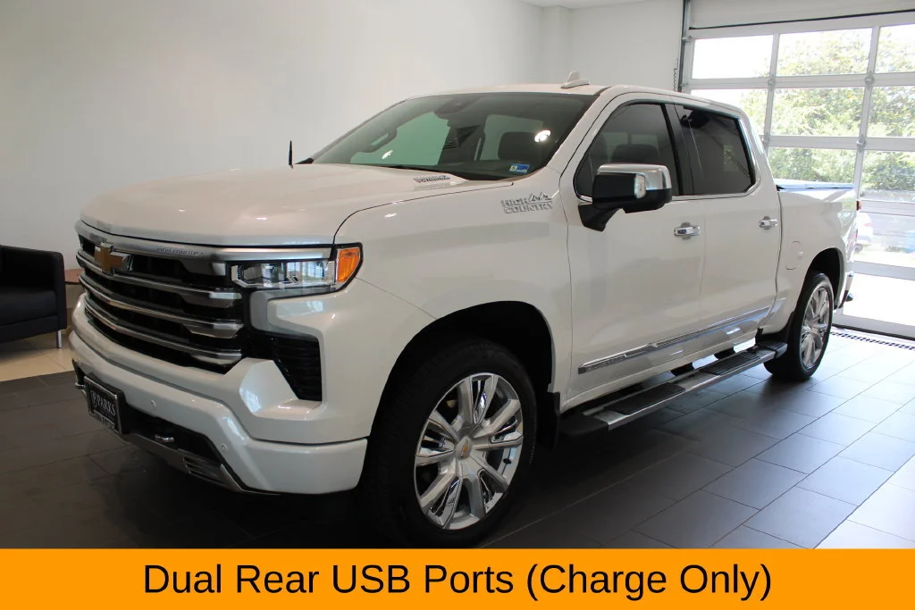 Used 2024 Iridescent Pearl Tricoat Chevrolet High Country image 15