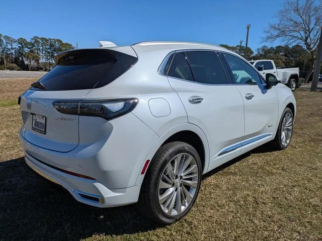 New 2026 Iridescent White Tricoat Buick Avenir image 4