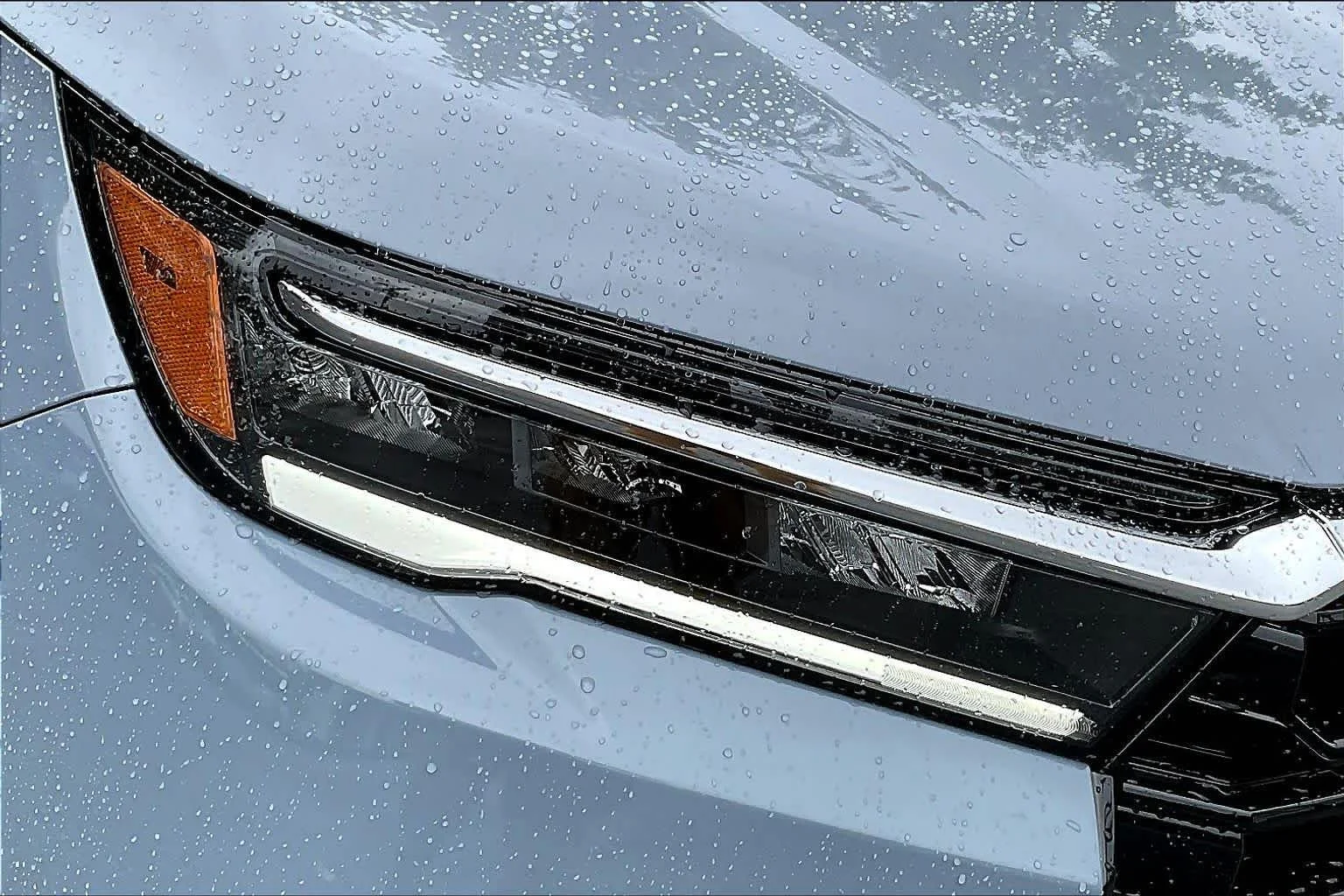 New 2026 Sonic Gray Pearl Honda Touring image 13