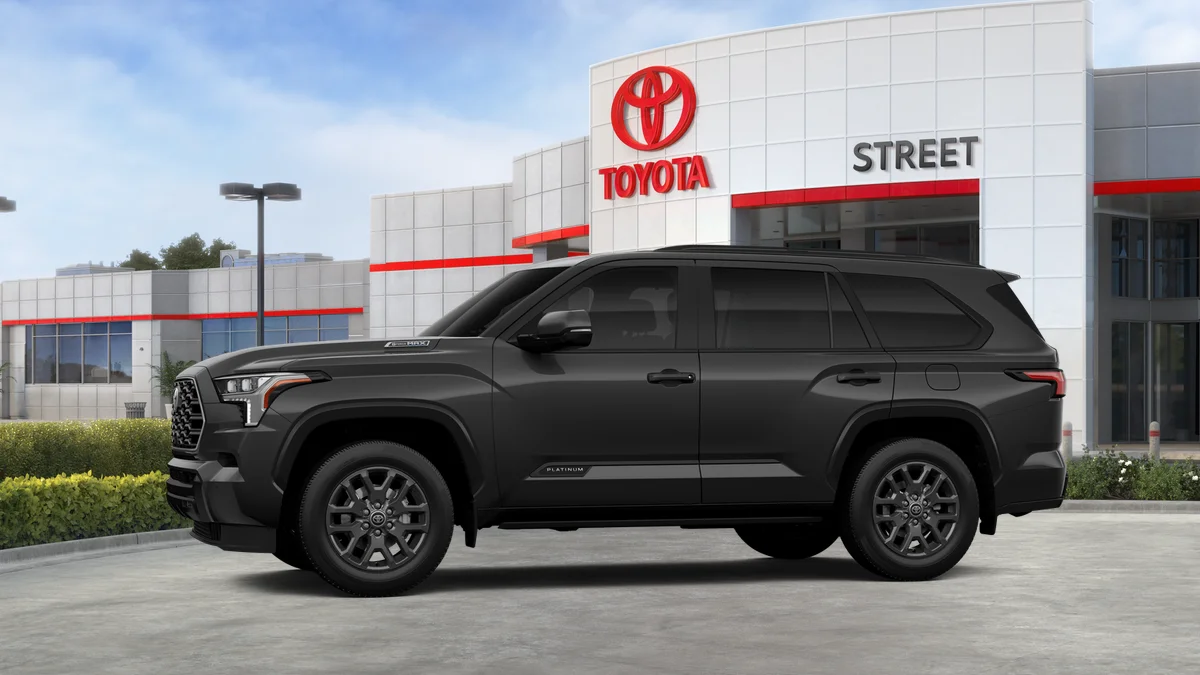 New 2026 Magnetic Gray Metallic Toyota Platinum image 4
