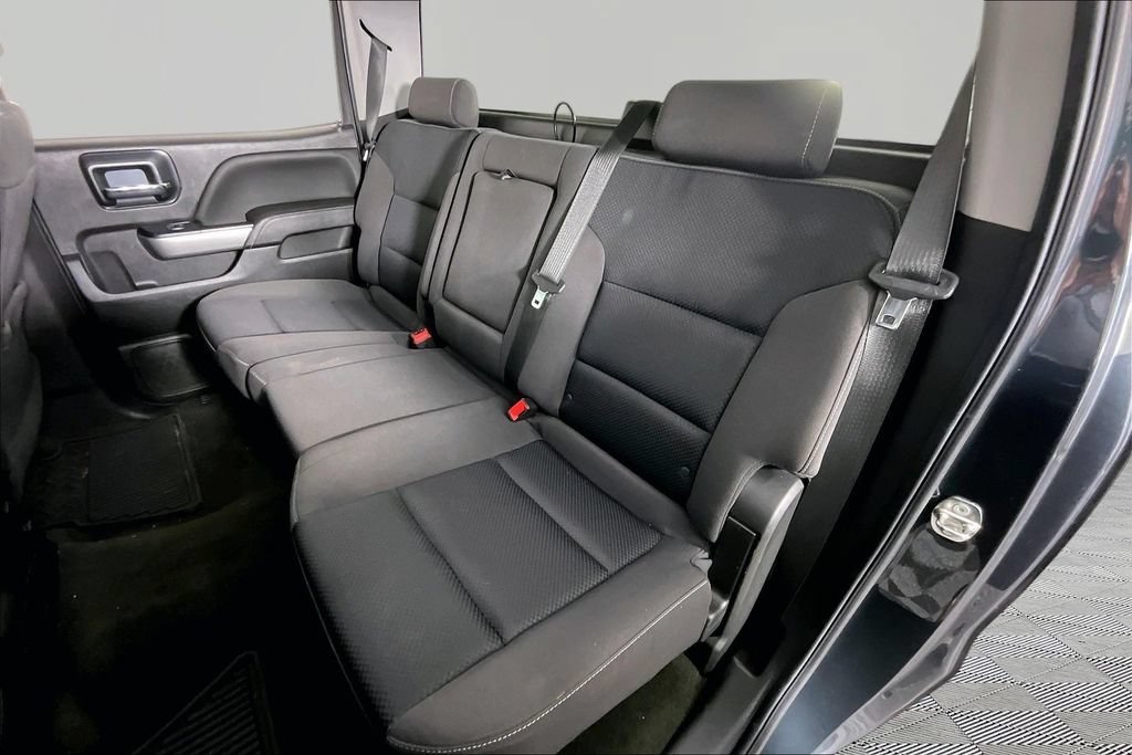 Certified Used 2018 GRAPHITE METALLIC Chevrolet LT image 19