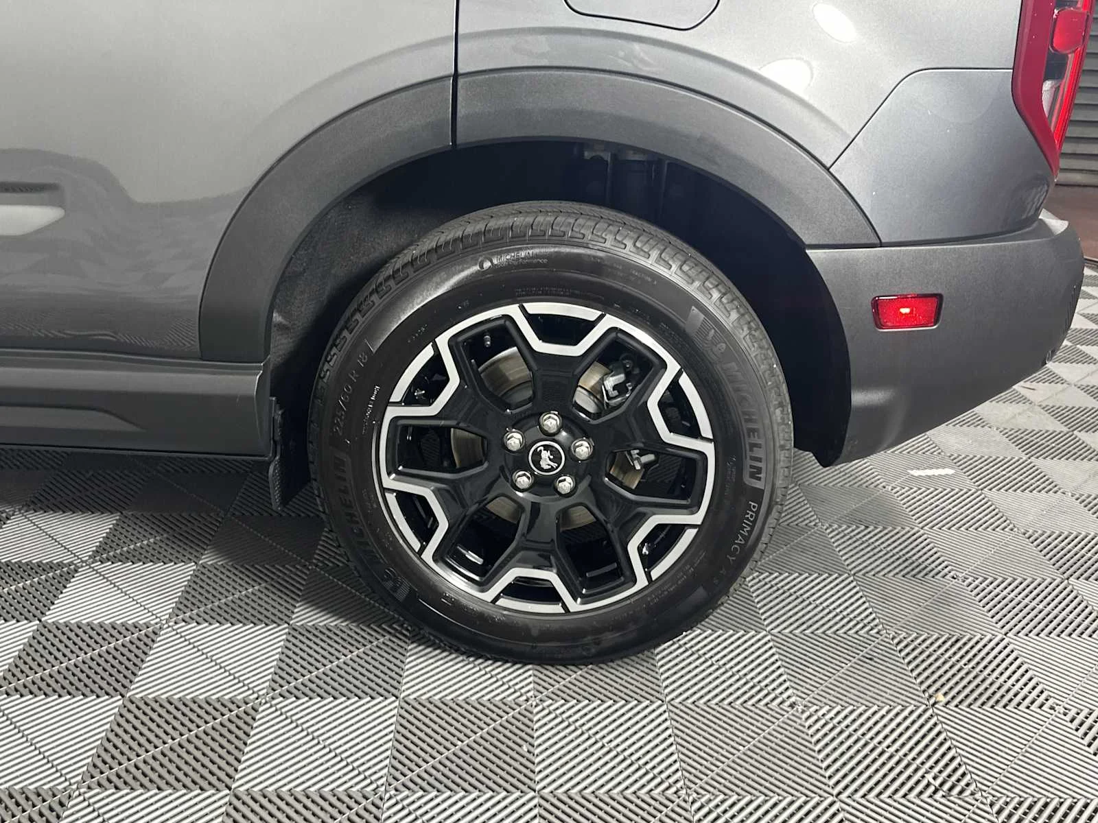 Used 2025 Carbonized Gray Ford Outer Banks image 28