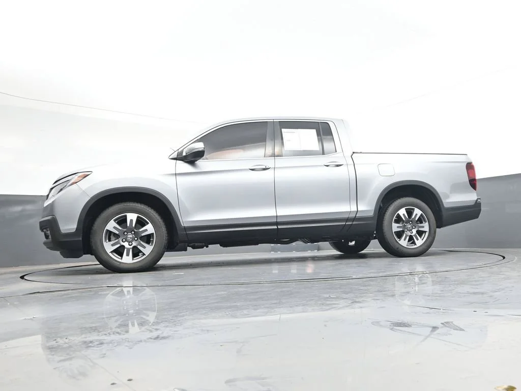Used 2017  Honda RTL-T image 37