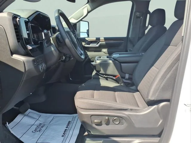 Used 2025 Summit White Chevrolet LT image 20