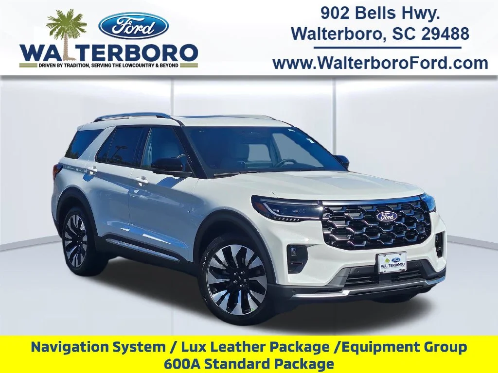 New 2027 Star White Metallic Tri-Coat Ford Platinum™ image 1