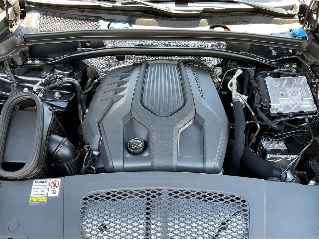 Used 2023 Gray Porsche  image 30