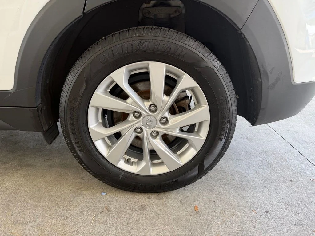 Used 2019 White Hyundai Value image 16