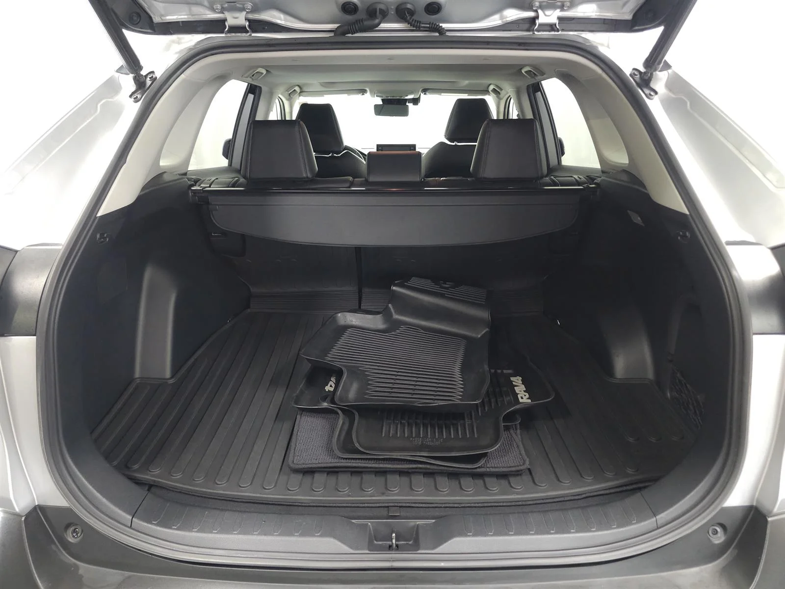 Used 2019 Silver Toyota Limited image 11