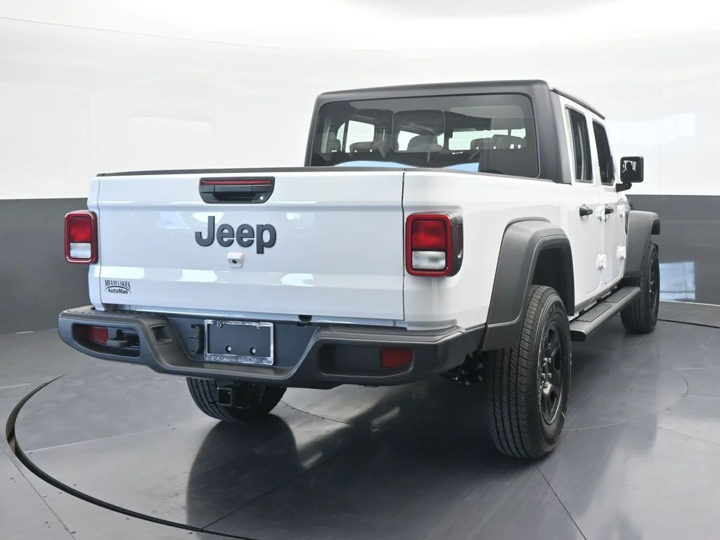New 2026 Bright White Clear-Coat Exterior Paint Jeep Sport image 5