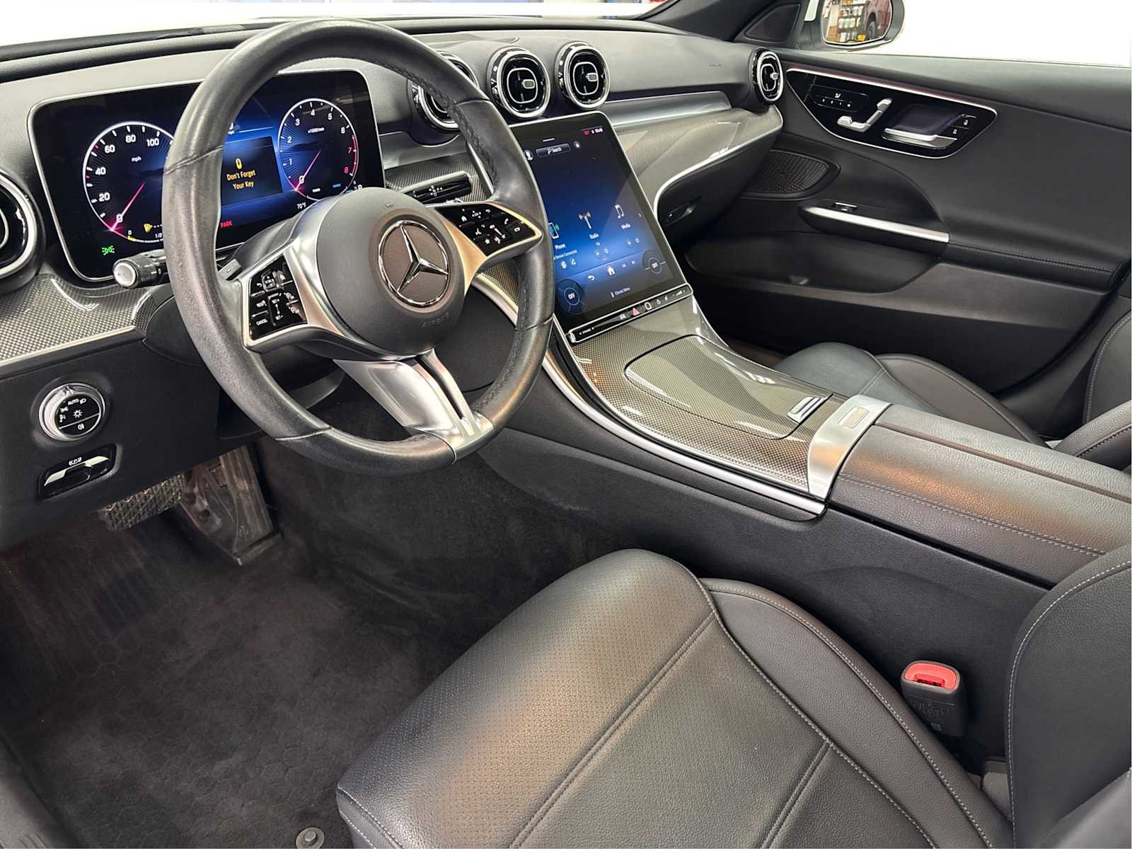 Used 2023 Polar White Mercedes-Benz C 300 image 9