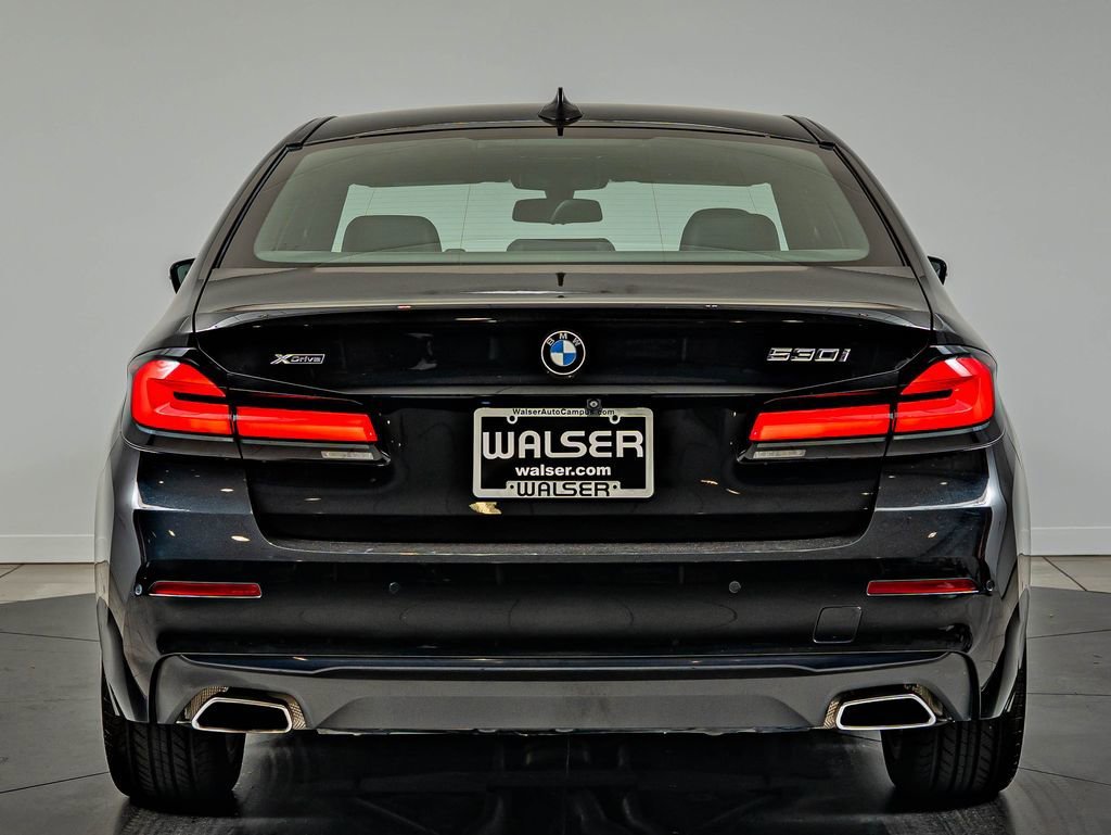 Used 2021 Jet Black BMW 530i xDrive image 6