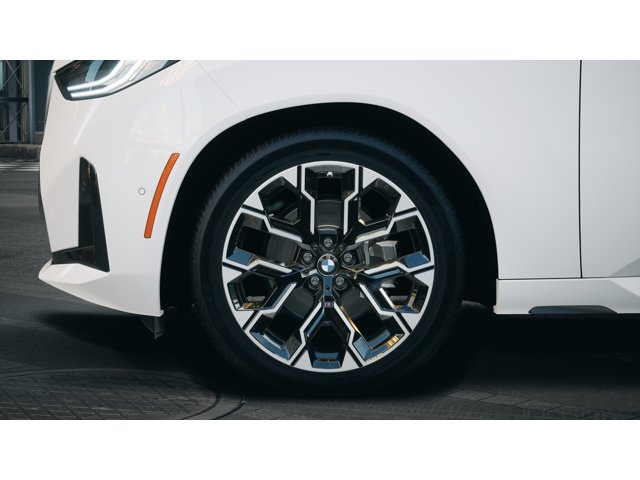 New 2026 Alpine White BMW 30 xDrive image 7