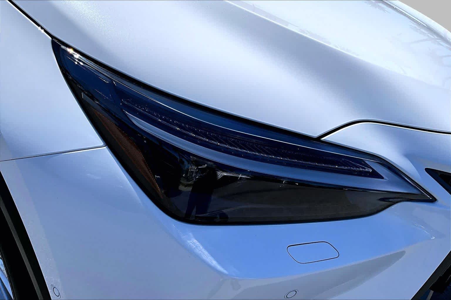 Certified Used 2026 ULTRA WHITE Lexus Luxury image 26