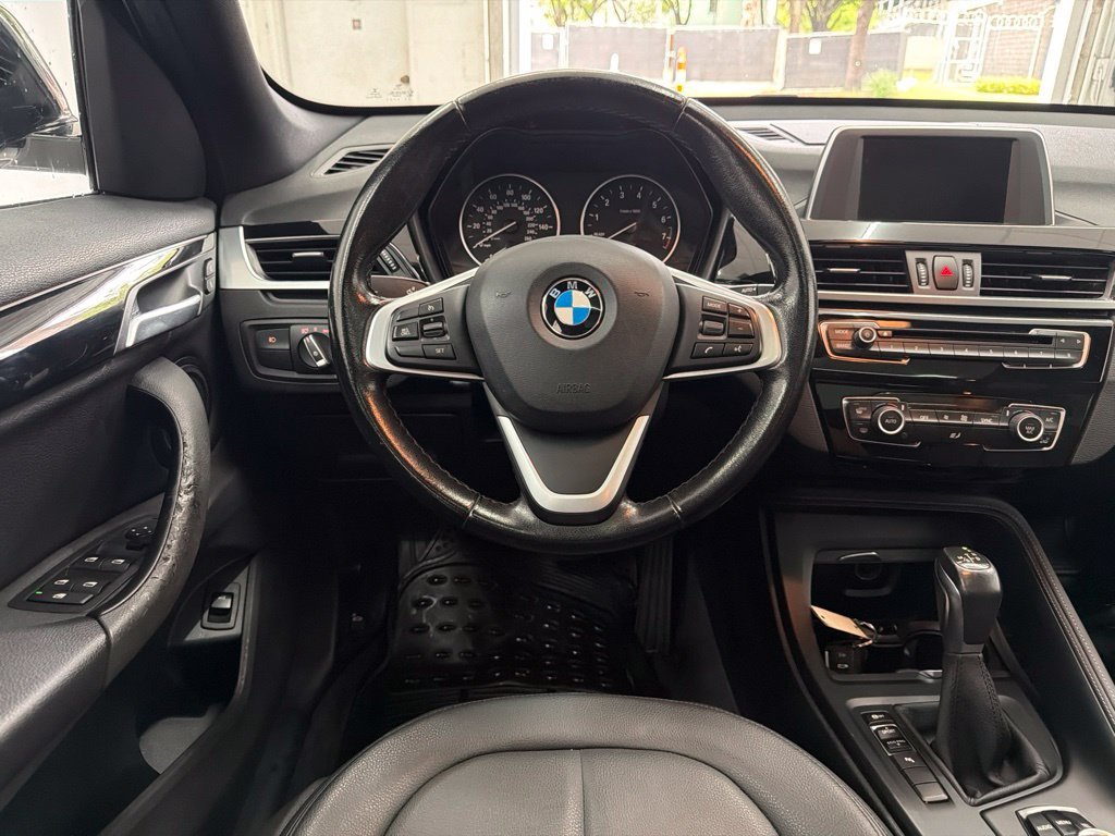 Used 2017 White BMW sDrive28i image 24