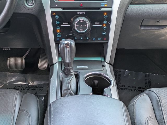 Used 2015  Ford Limited image 18
