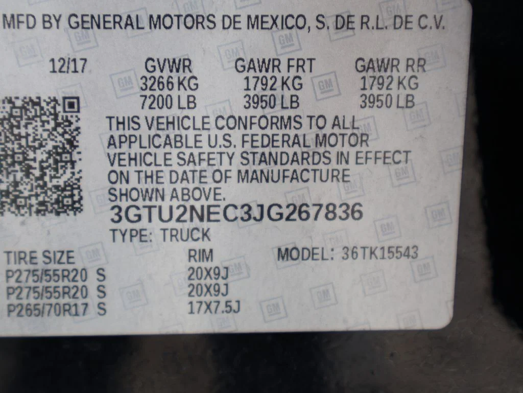 Used 2018 Black GMC SLT image 38