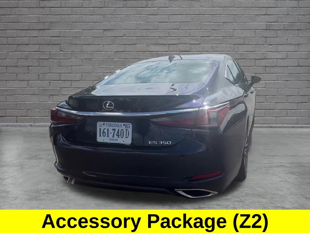 Used 2024  Lexus 350 image 11