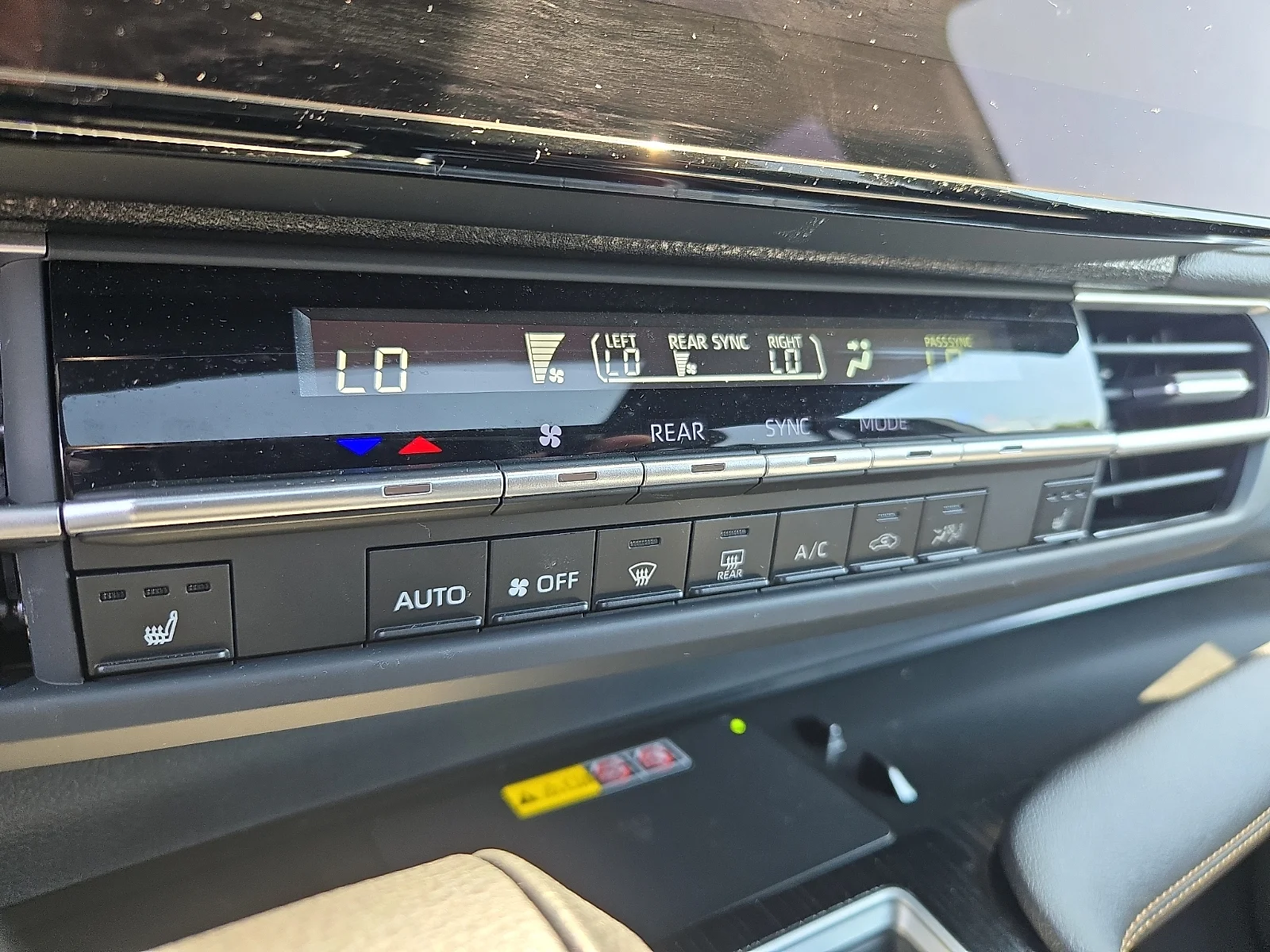 Used 2026 Ice Cap - 040 Toyota Woodland Edition image 17