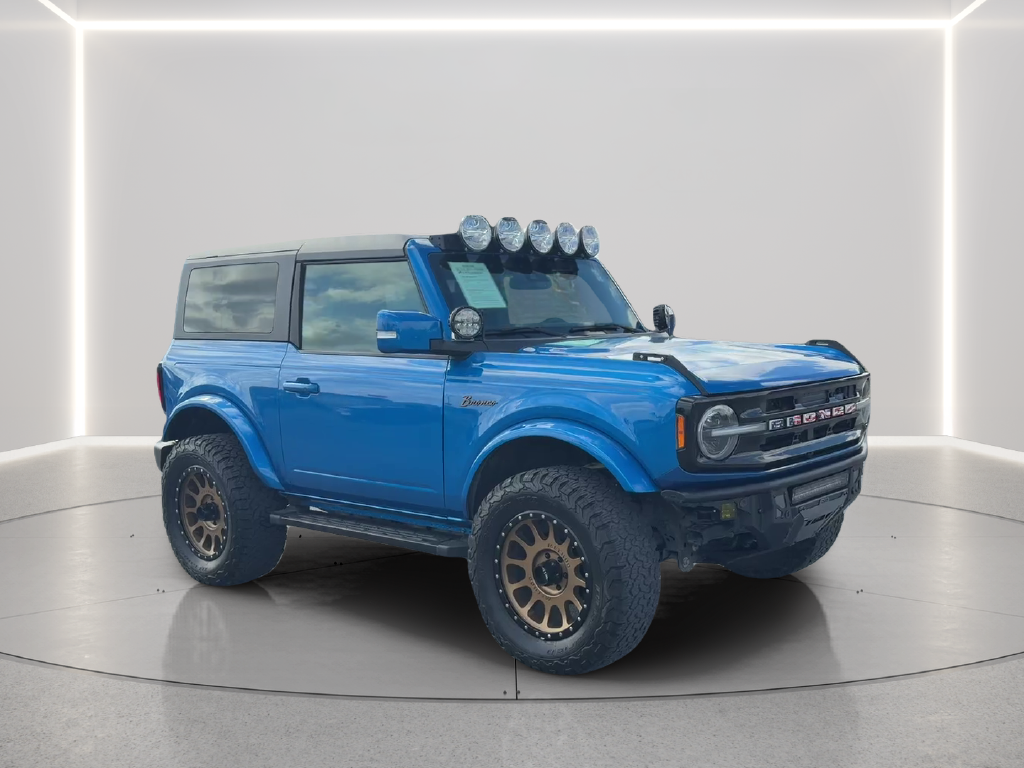 Used 2021 Blue Metallic Ford Outer Banks image 3