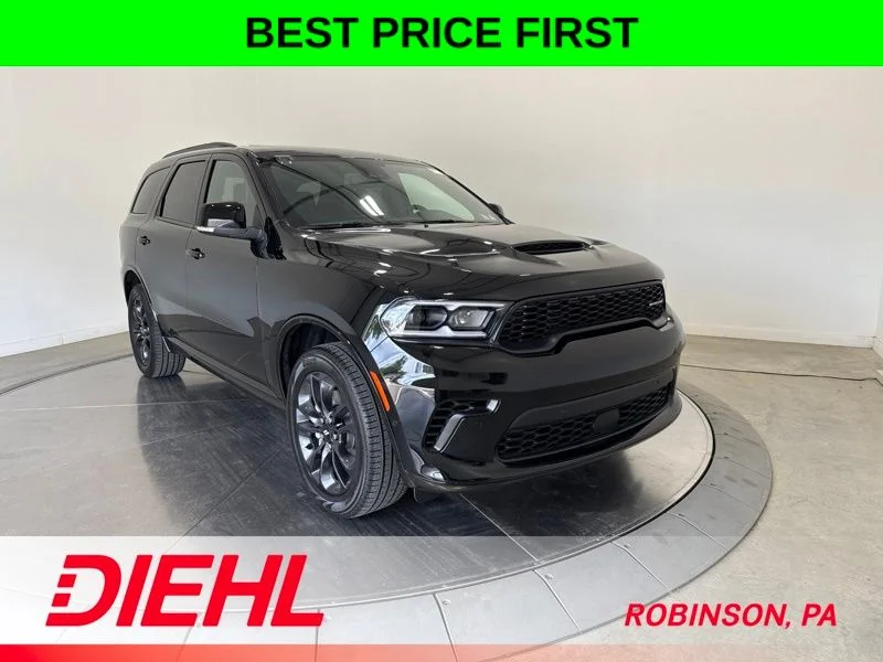 New 2026 Diamond Black Clear-Coat Exterior Paint Dodge GT Plus image 1
