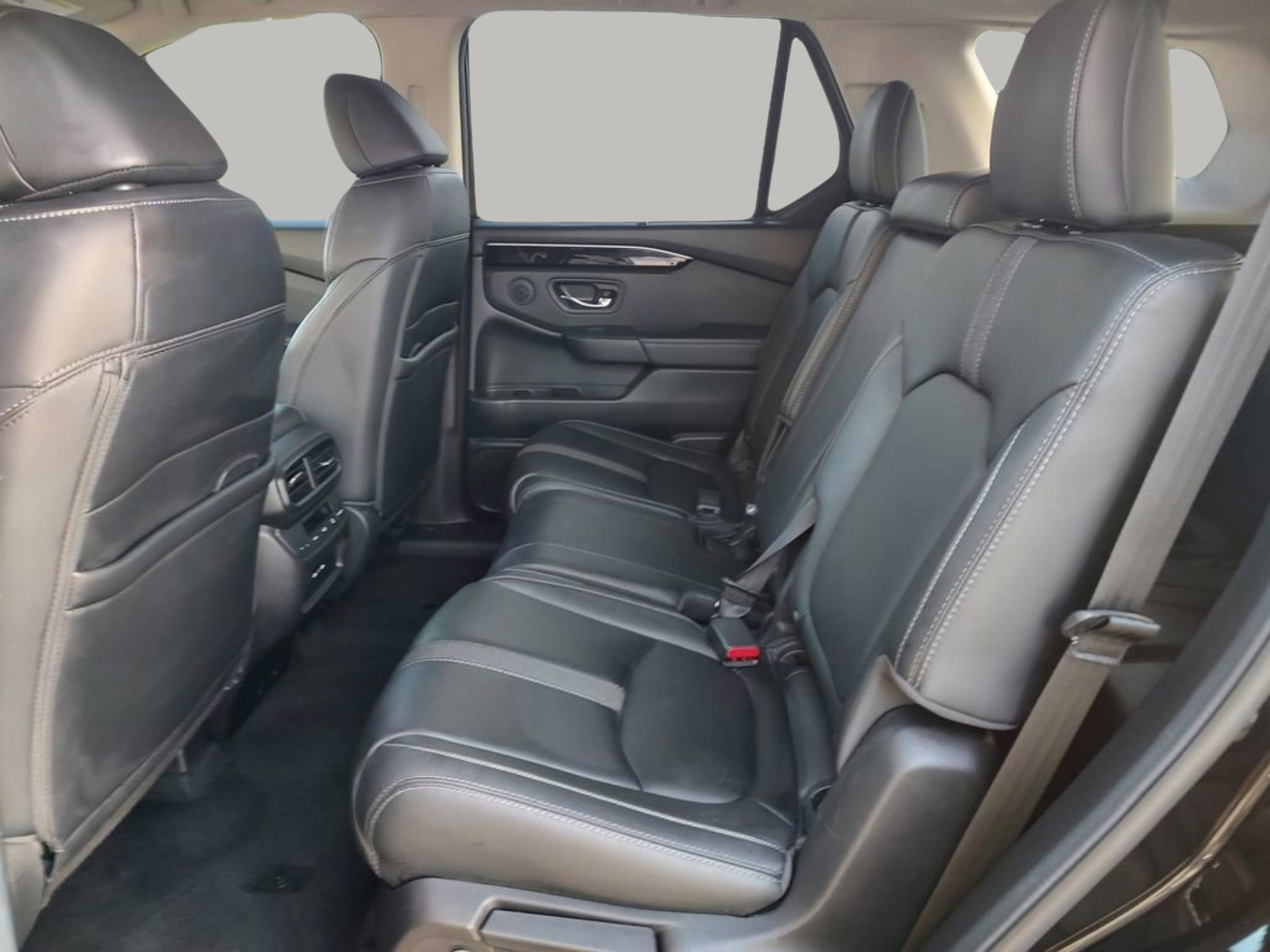 Used 2025 Black Honda EX-L image 28