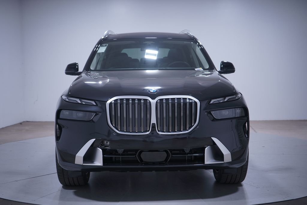 Used 2026 Black Sapphire Metallic BMW xDrive40i image 4