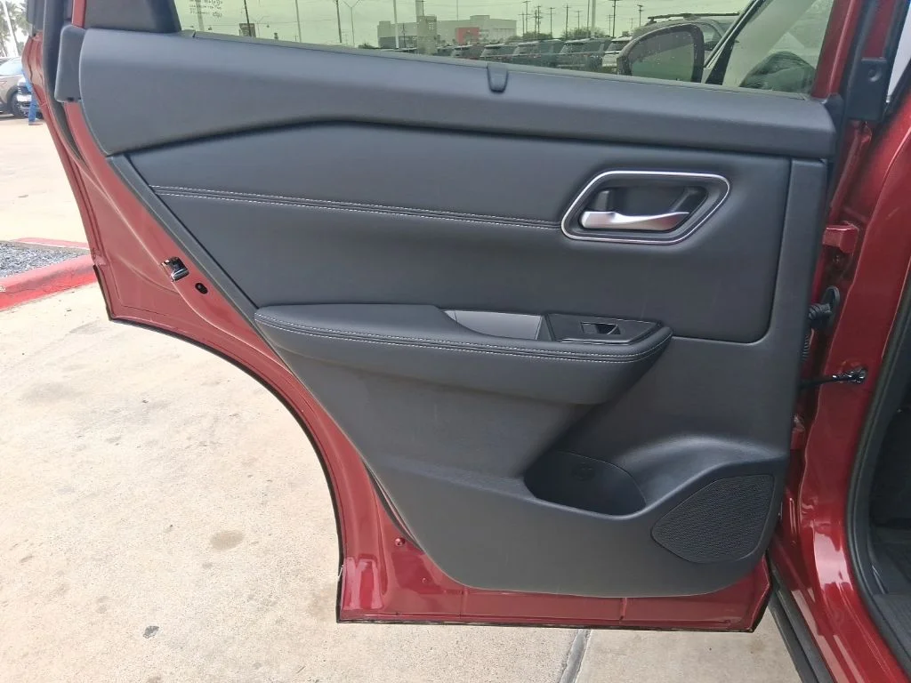 New 2026 Scarlet Ember Tintcoat Nissan Platinum image 29
