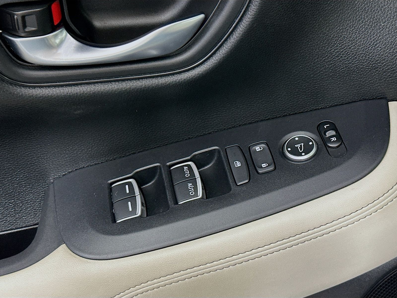 Used 2024 Blue Honda EX-L image 18