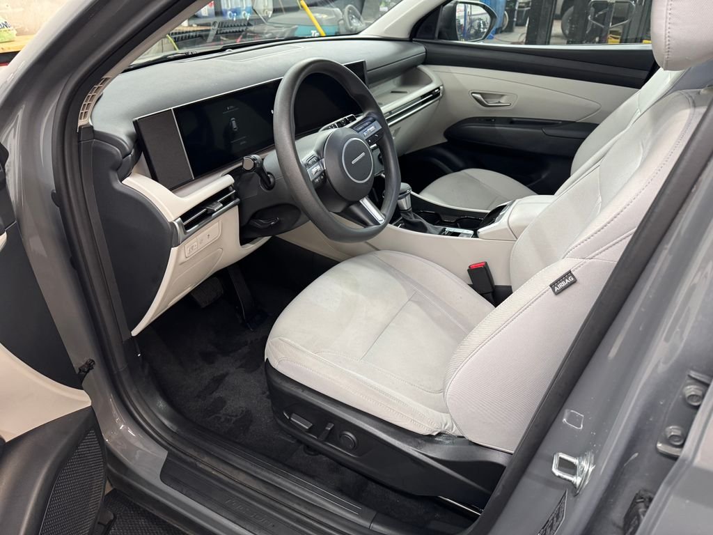 Used 2025 Gray Hyundai SEL image 13