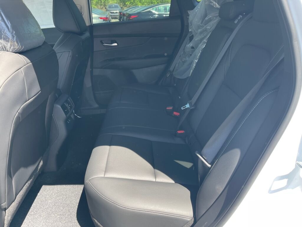 New 2026 Everest White Pearl Tricoat Nissan SL image 18