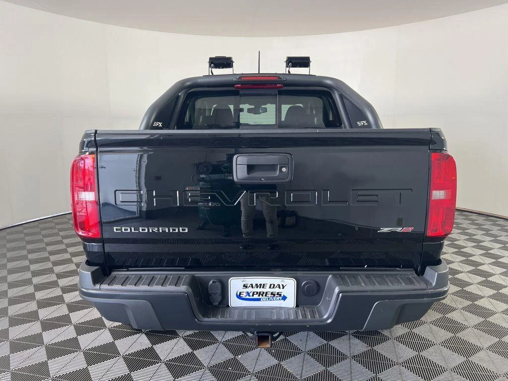 Used 2021 Black Chevrolet ZR2 image 25