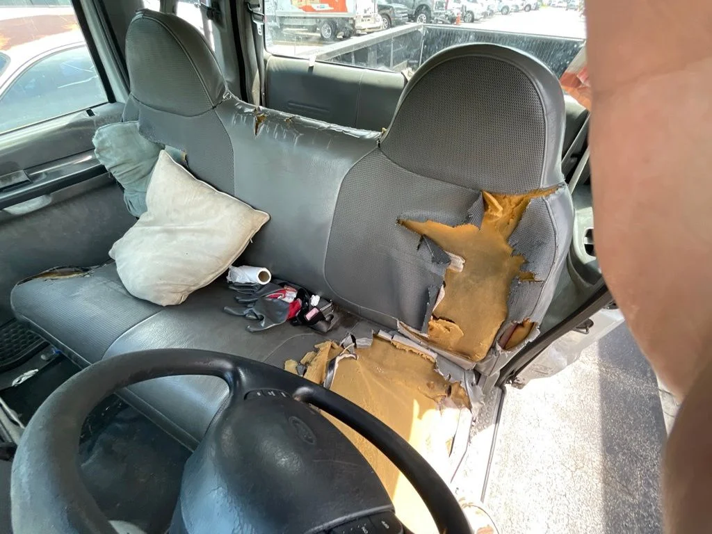 Used 2002 White Ford XL image 10