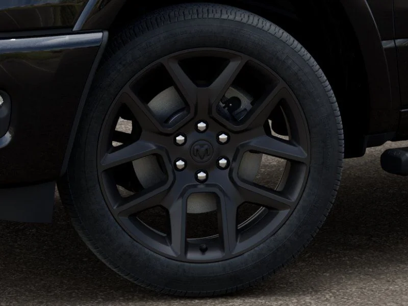New 2026 Diamond Black Crystal Pearl-Coat Exterior Paint RAM Laramie image 9