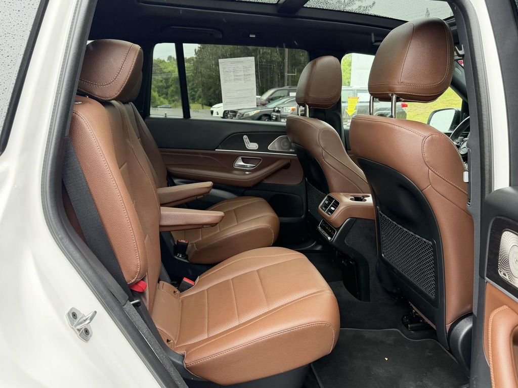 Used 2024 White Mercedes-Benz 450 image 13