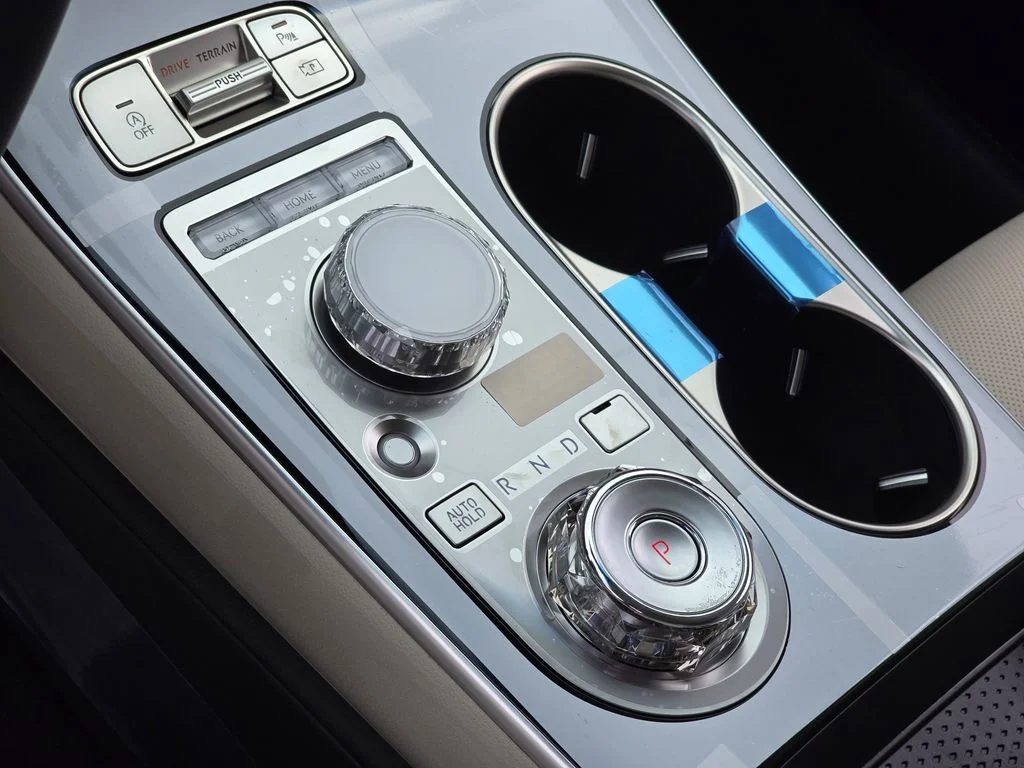 New 2026 White Genesis 2.5T image 18