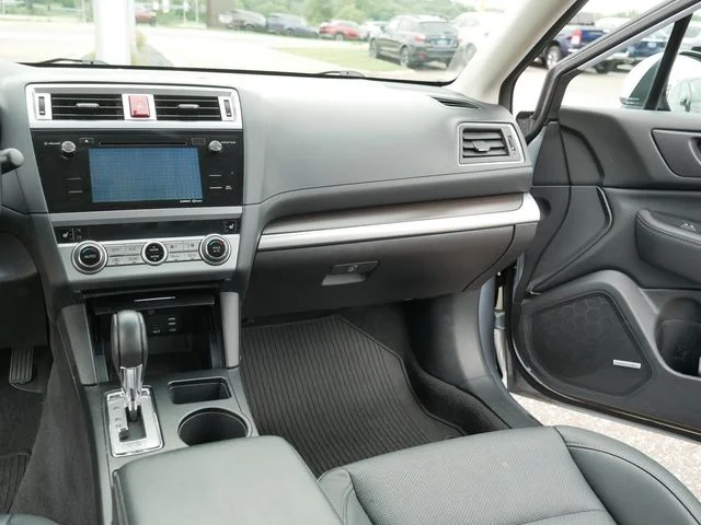 Used 2016 Silver Subaru 2.5i image 22